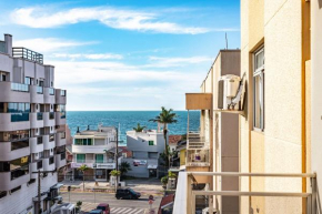 Lindo apto a 180m da praia de Bombas ERU032